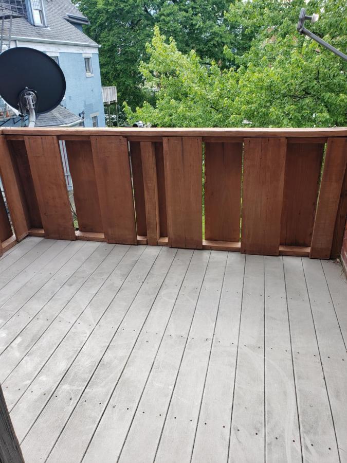 Modern Rustic Split Level With Balcony Apartment Cincinnati Exterior photo